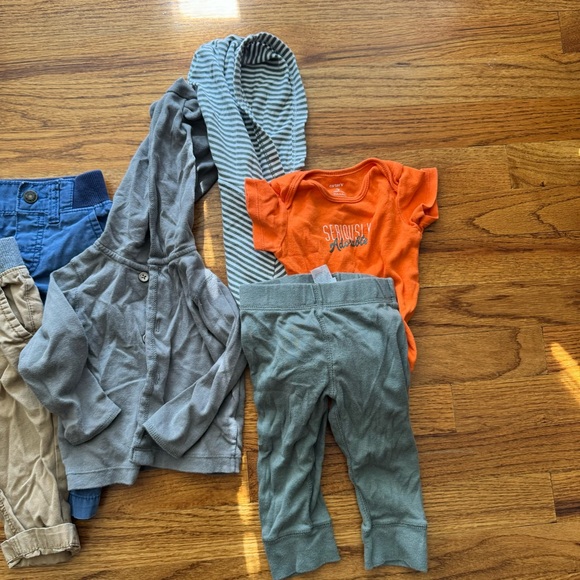 Carters Bundle 9 Months 11 Piece - Picture 3 of 6